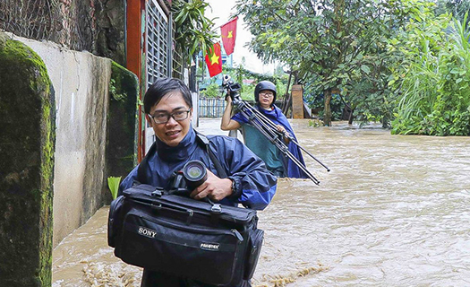 Nghề báo và trách nhiệm xã hội